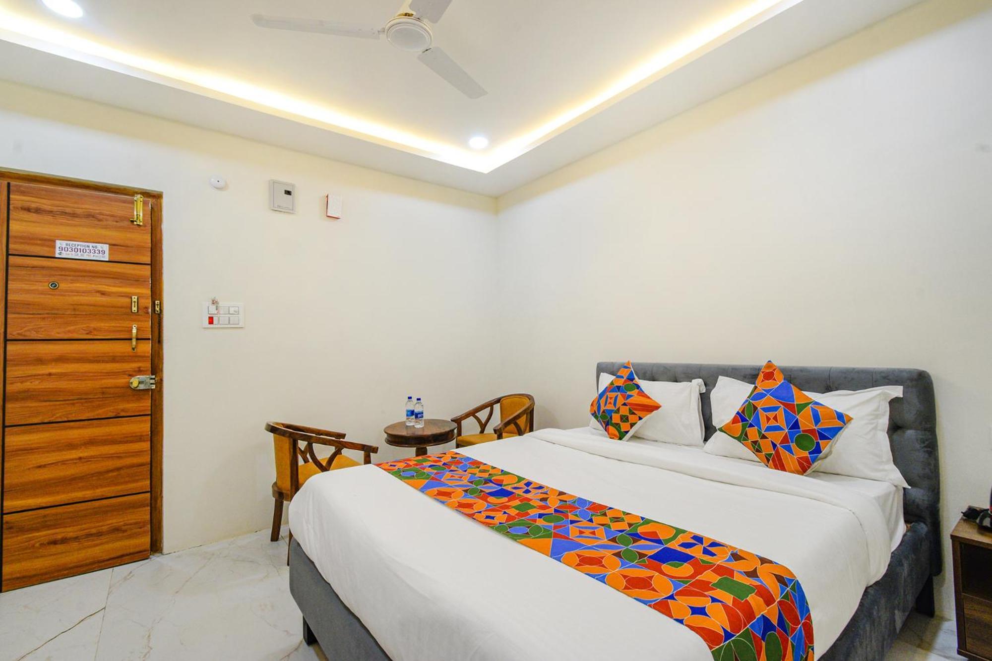 Fabhotel Ssr Ikon Suites - Nr Hyderabad Central University, Kondapur Exteriér fotografie