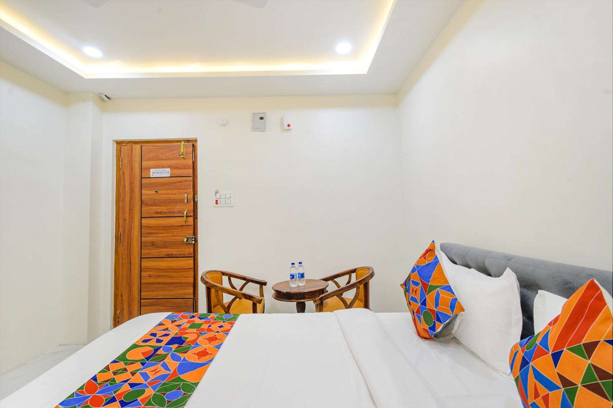 Fabhotel Ssr Ikon Suites - Nr Hyderabad Central University, Kondapur Exteriér fotografie