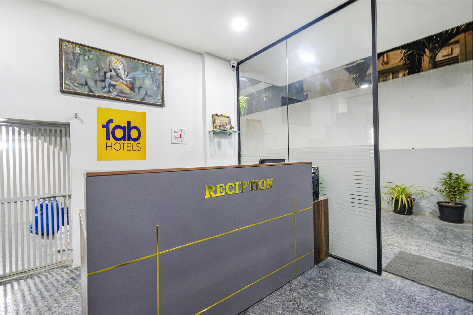 Fabhotel Ssr Ikon Suites - Nr Hyderabad Central University, Kondapur Exteriér fotografie
