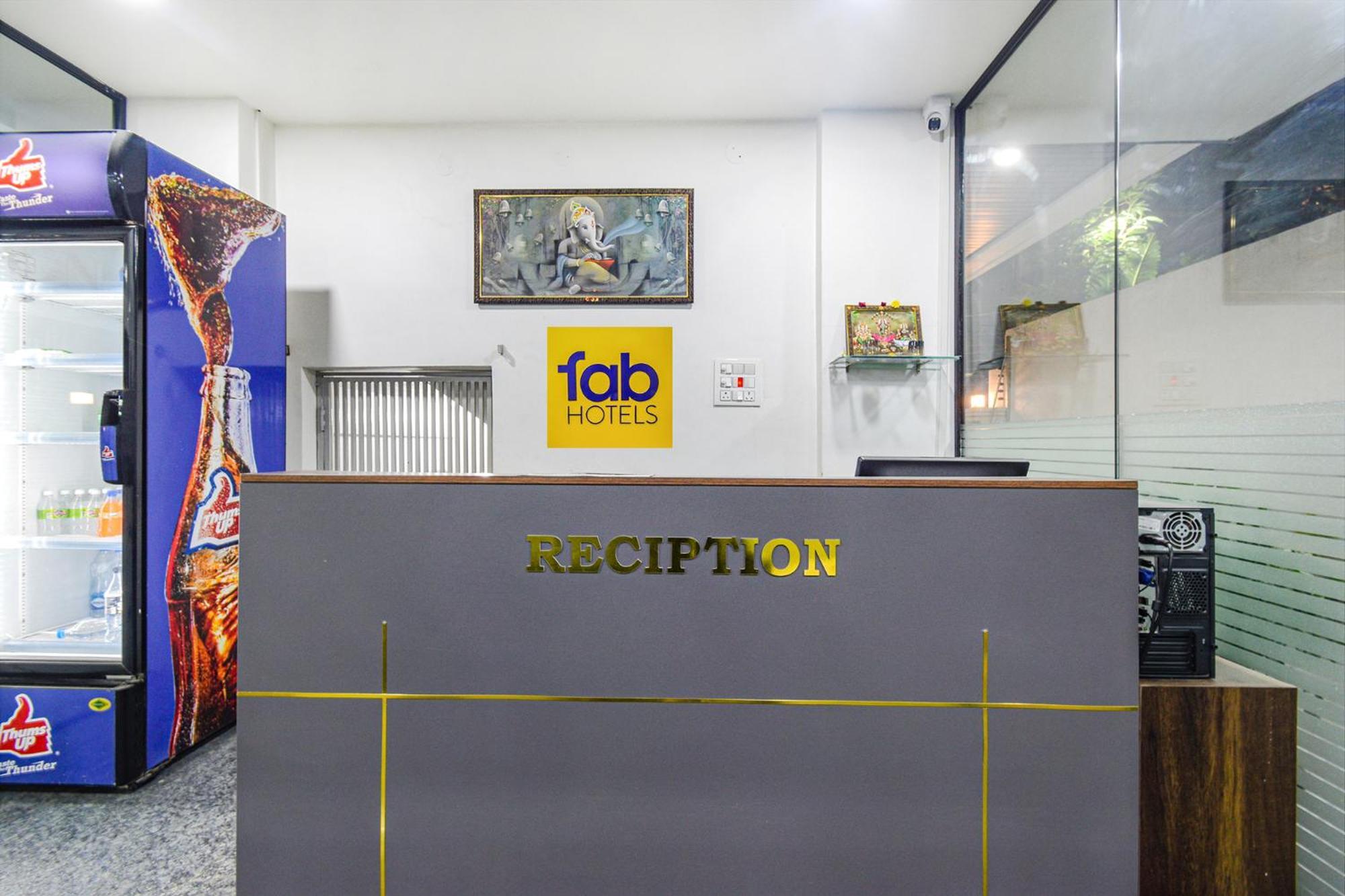 Fabhotel Ssr Ikon Suites - Nr Hyderabad Central University, Kondapur Exteriér fotografie