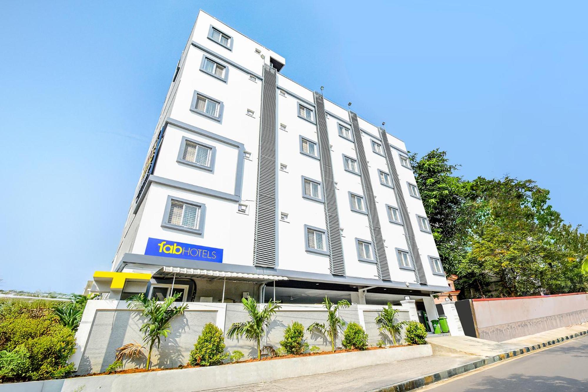 Fabhotel Ssr Ikon Suites - Nr Hyderabad Central University, Kondapur Exteriér fotografie